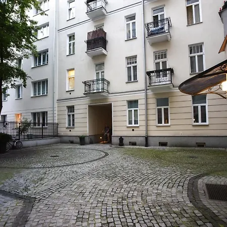 Shortstaypoland Poznanska * Varsovie